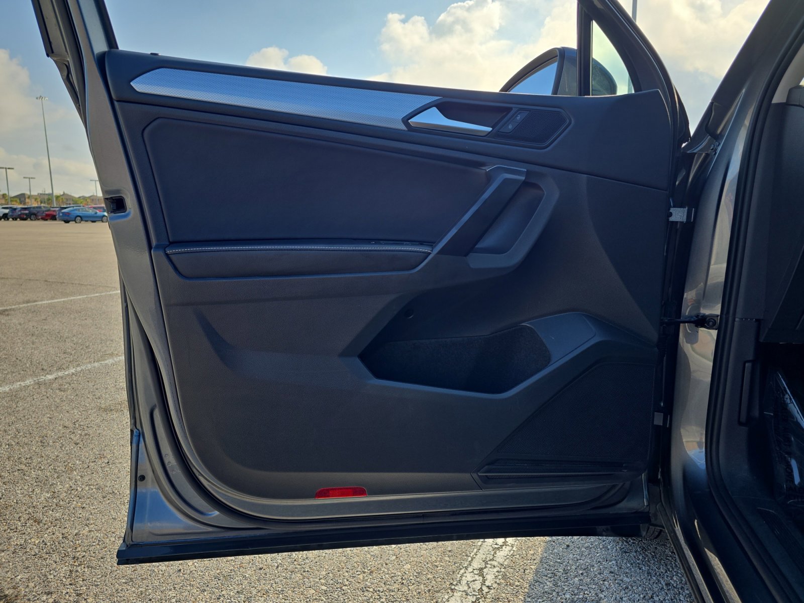 2022 Volkswagen Tiguan S photo 20