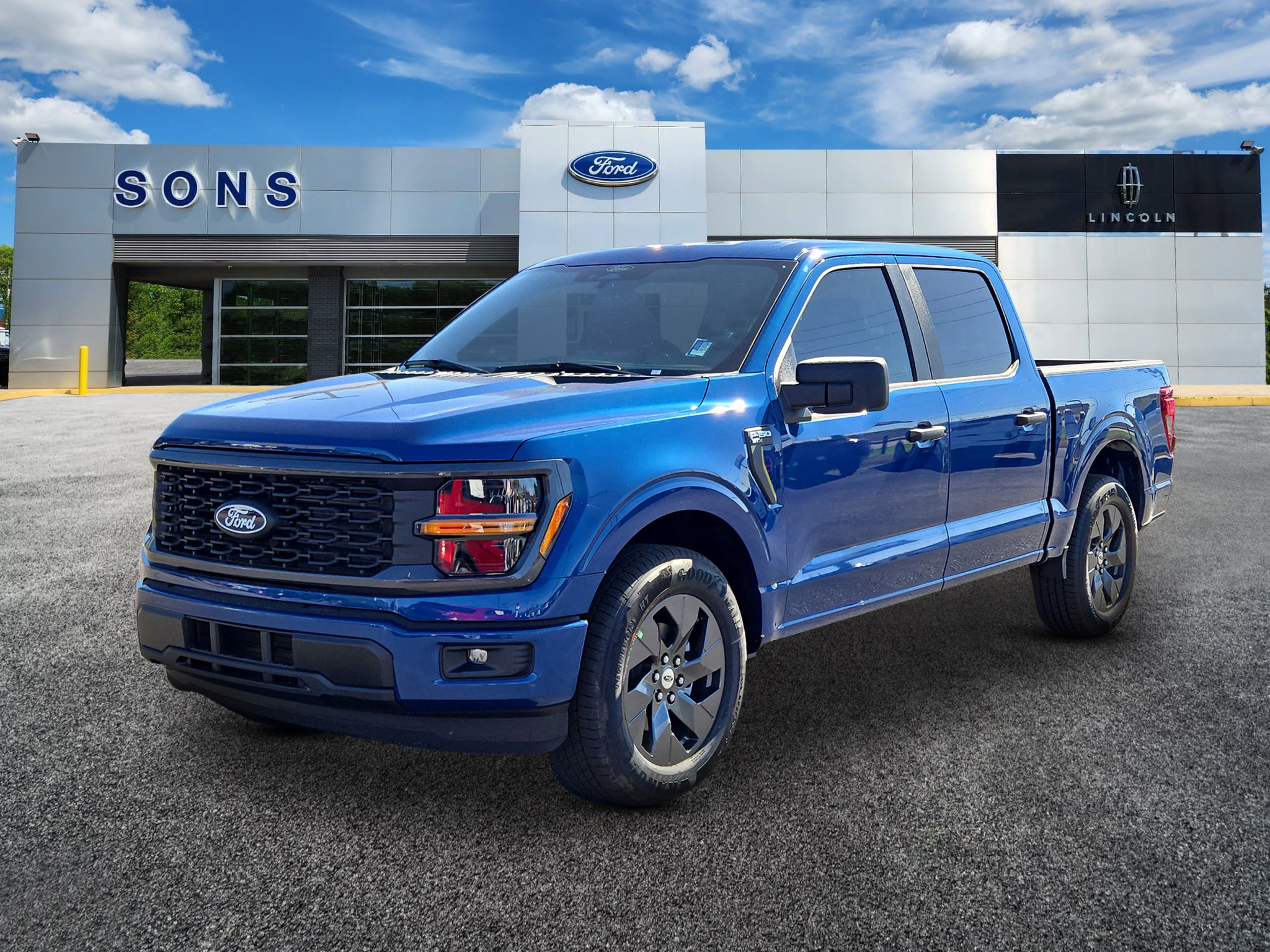 2025 Ford F-150 STX's photo