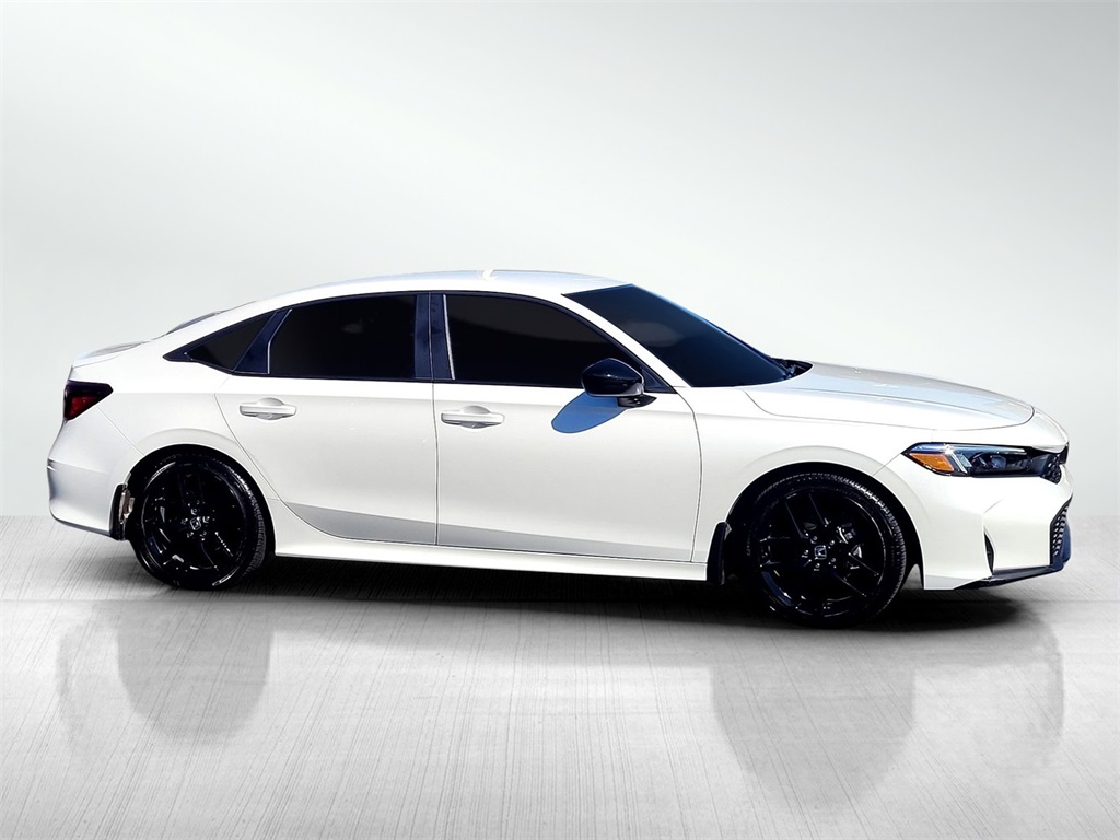 2025 Honda Civic Sport photo 3