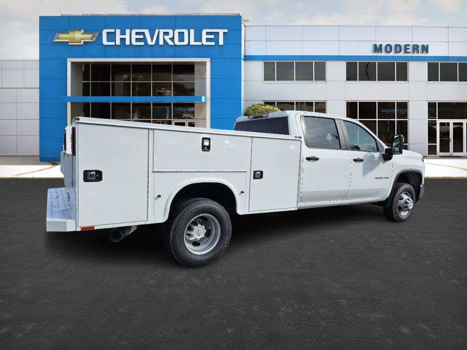 2024 Chevrolet Silverado 3500HD Work Truck photo 4