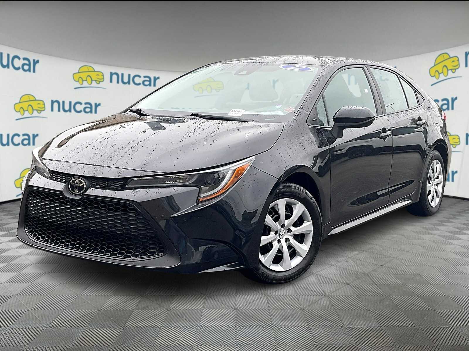 2022 Toyota Corolla LE photo 3