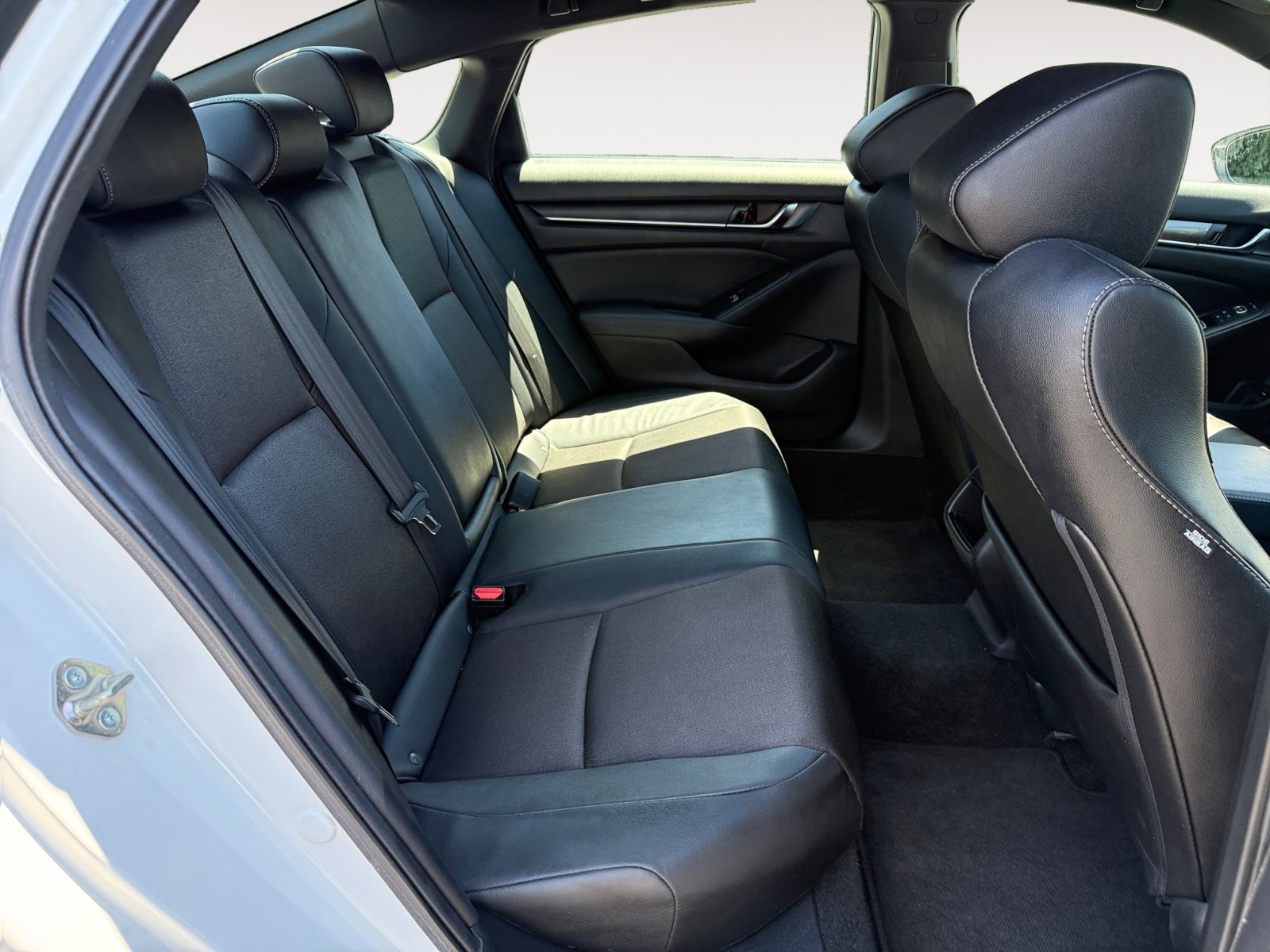 2020 Honda Accord Sport photo 18