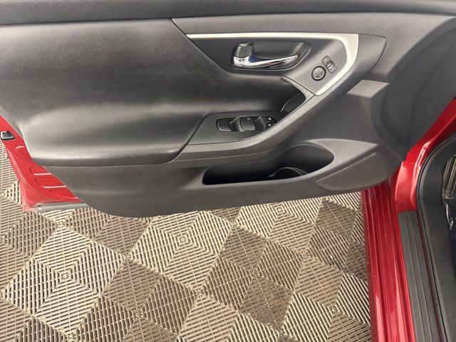 2018 Nissan Altima 2.5 S photo 18