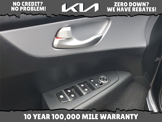 2024 Kia Forte LX photo 17