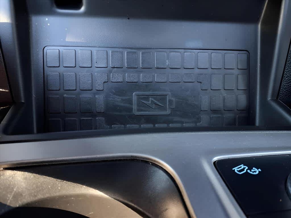 2022 Ford Explorer ST-Line photo 19