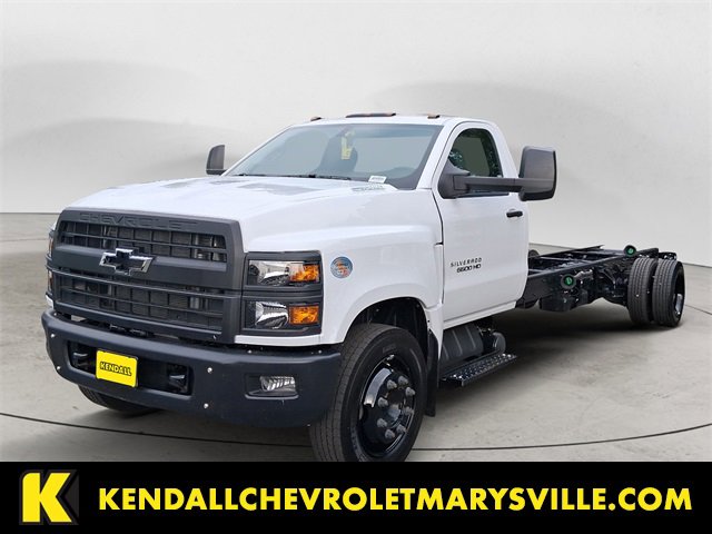 2024 Chevrolet Silverado 4500 Medium Duty Chassis Cab Work Truck's photo