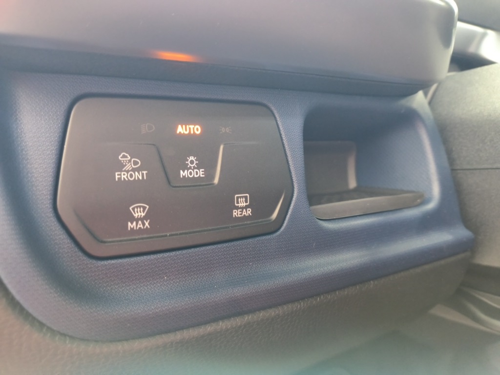 2025 Volkswagen ID. Buzz Pro S photo 39