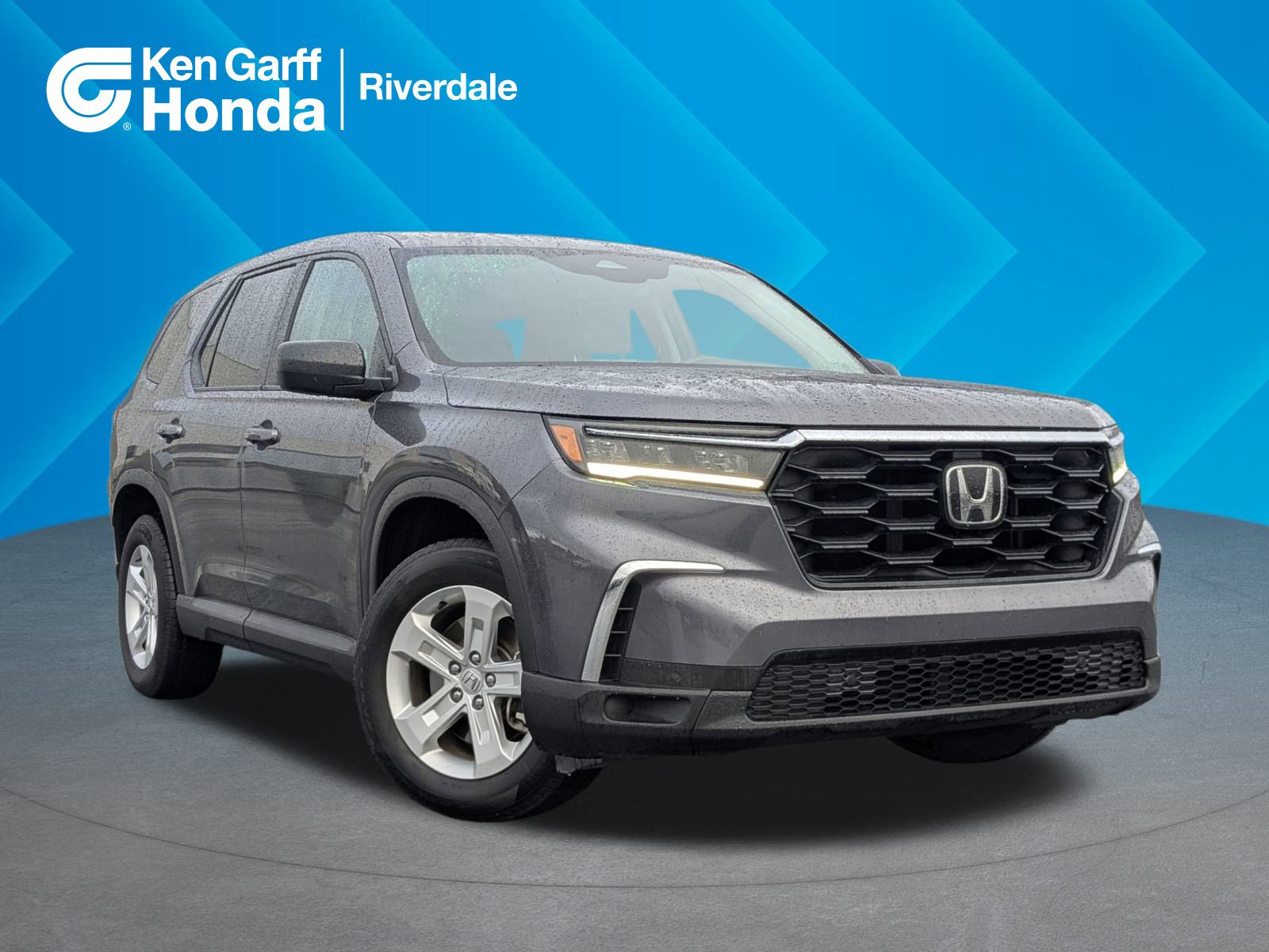 2023 Honda Pilot LX's photo