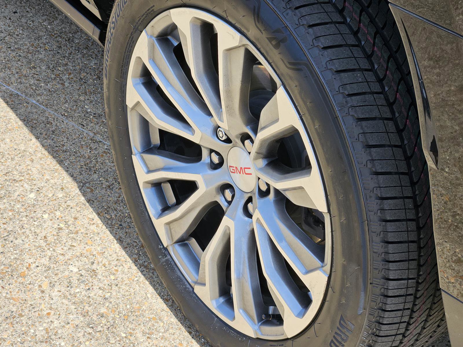2022 Gmc Yukon Denali photo 4