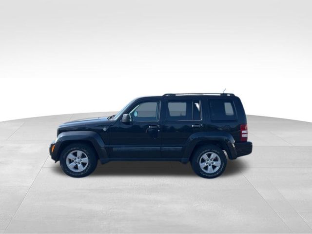 Used 2009 Jeep Liberty Sport with VIN 1J8GN28K09W540632 for sale in Fenton, MI