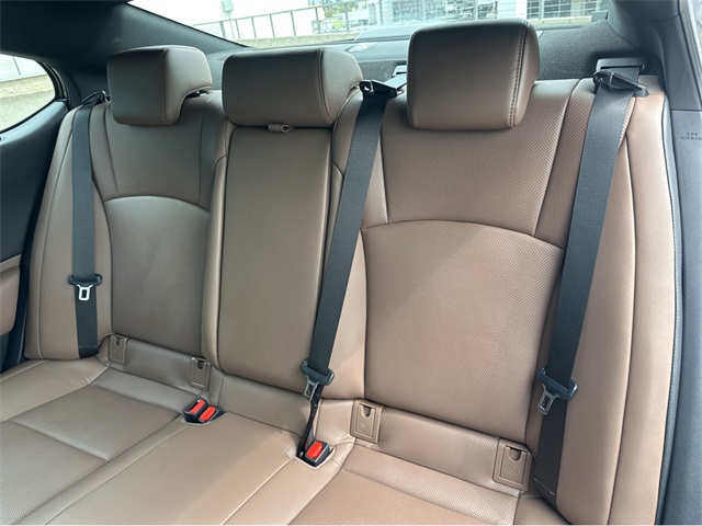 2025 Lexus ES 300h Premium photo 22