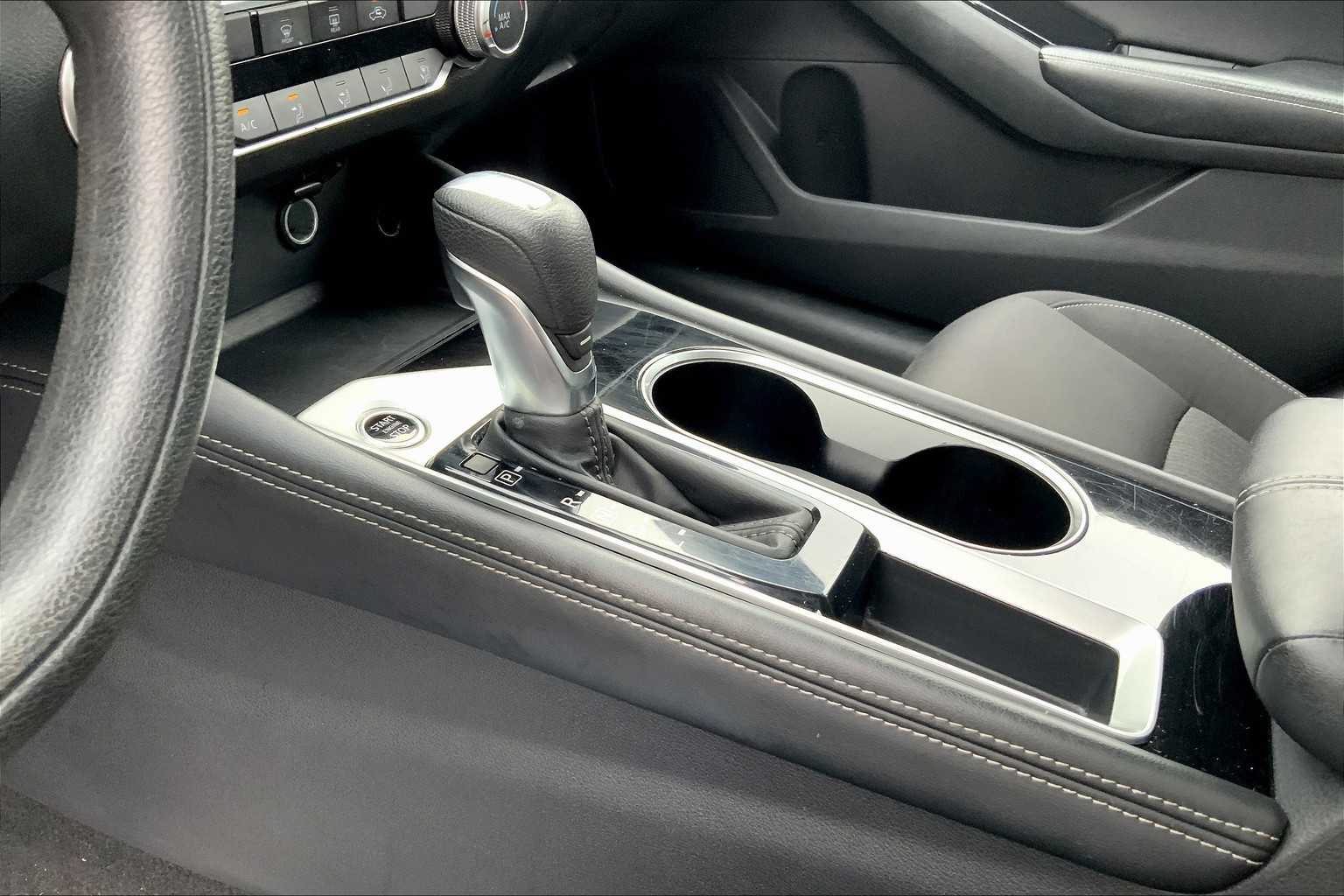 2023 Nissan Altima 2.5 SV photo 14