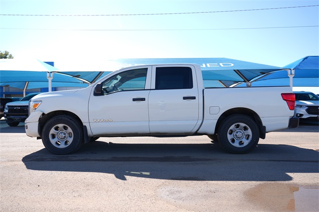 2021 Nissan Titan S photo 4