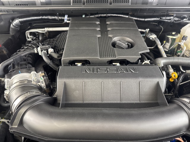 2025 Nissan Frontier PRO-4X photo 17