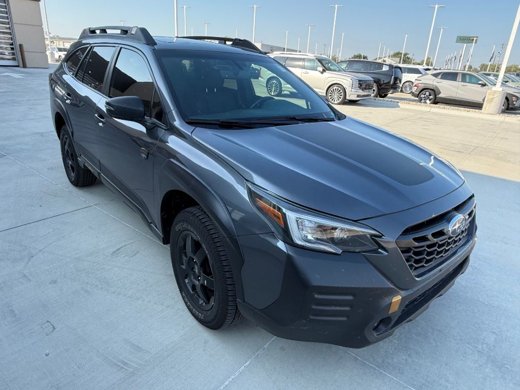 2022 Subaru Outback Wilderness photo 2