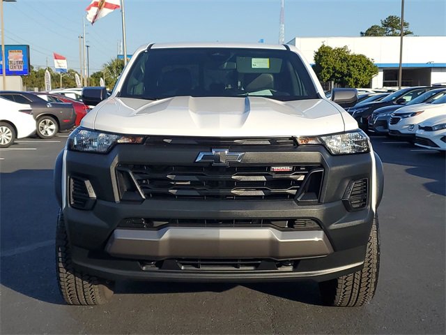 2025 Chevrolet Colorado Trail Boss photo 2