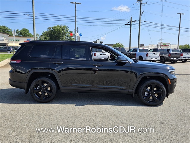 2025 Jeep Grand Cherokee Limited photo 16