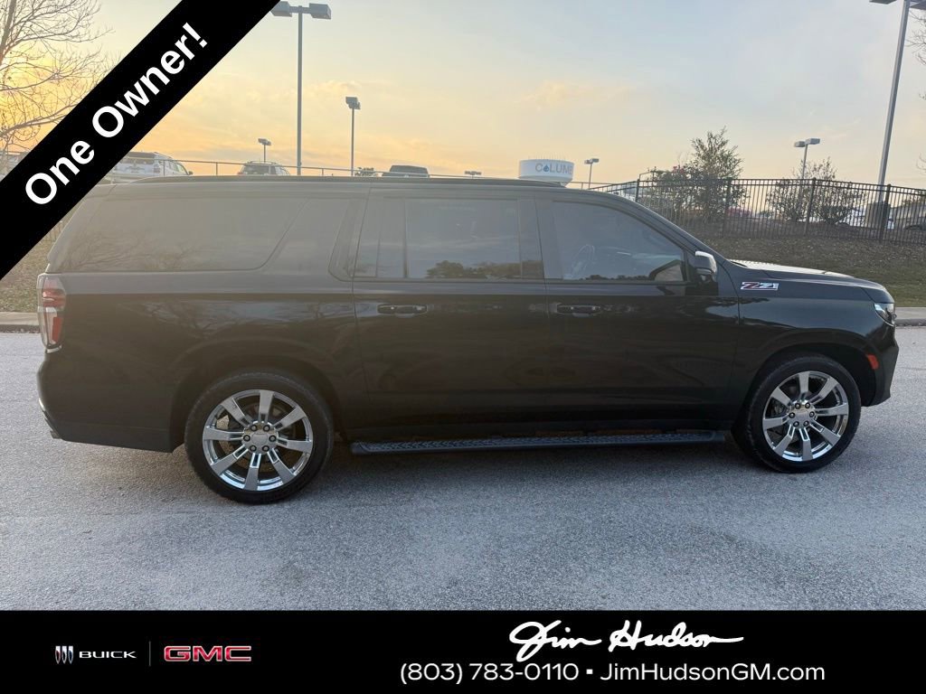 2022 Chevrolet Suburban Z71 photo 3