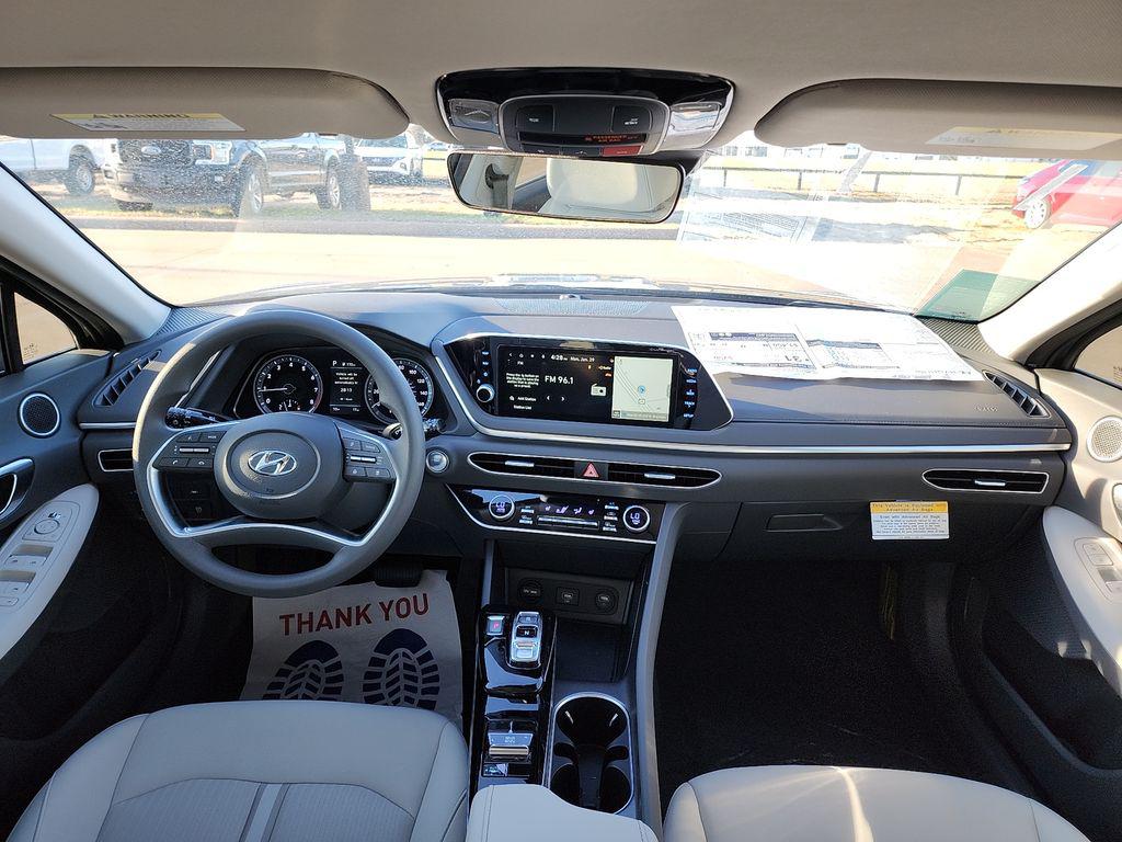 2023 Hyundai Sonata SEL photo 6