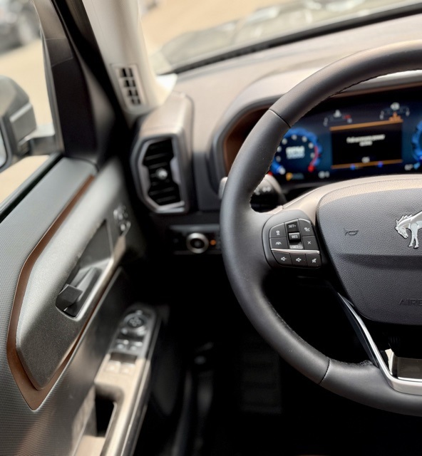 2025 Ford Bronco Sport Outer Banks photo 17