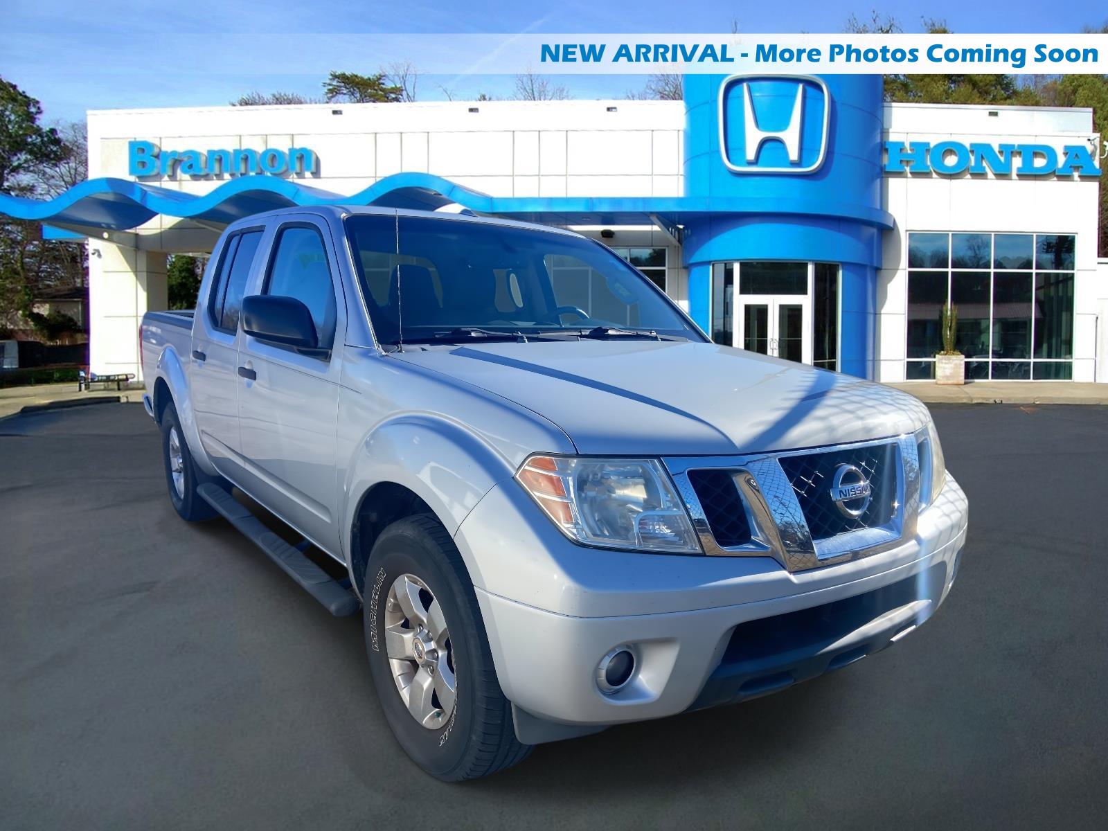 2013 Nissan Frontier SV's photo