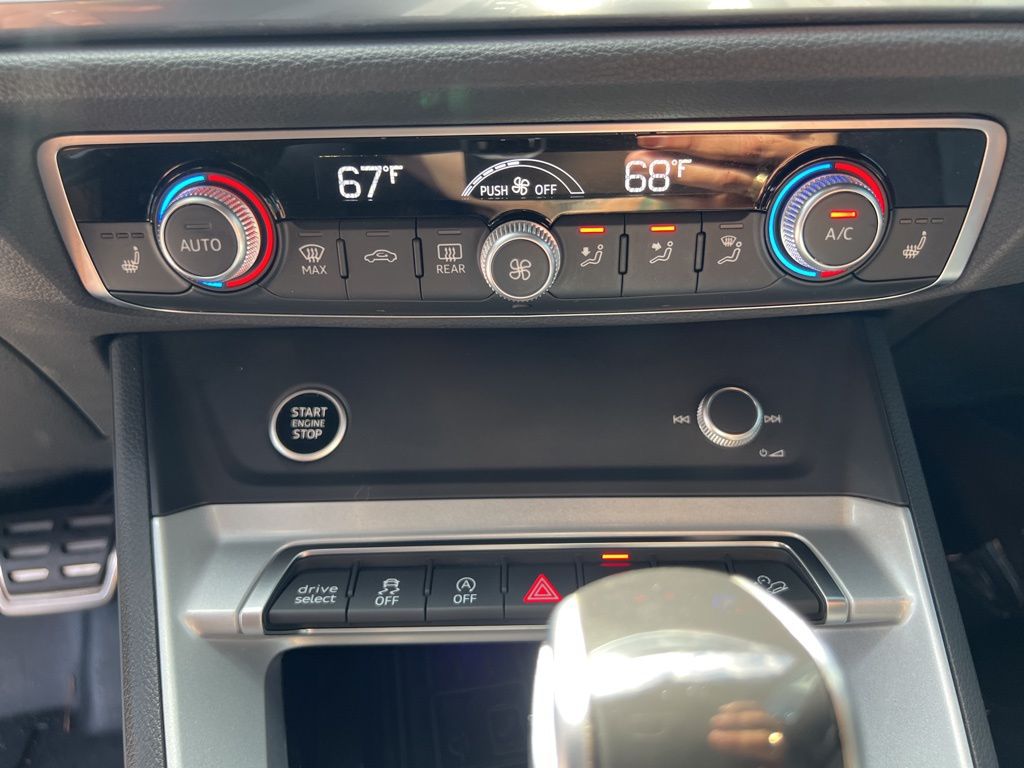 2021 Audi Q3 S line Premium Plus photo 15