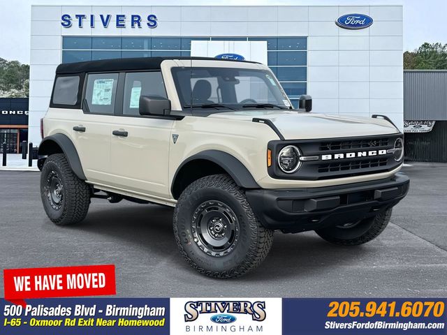 2025 Ford Bronco 4-Door Base's photo