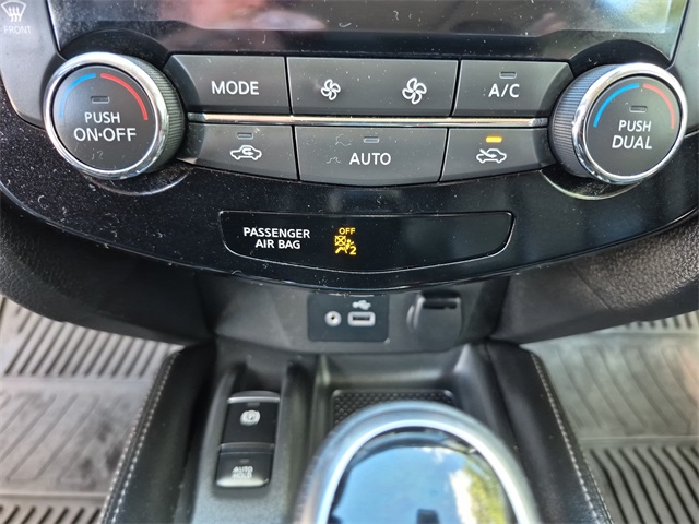 2019 Nissan Rogue SL photo 23