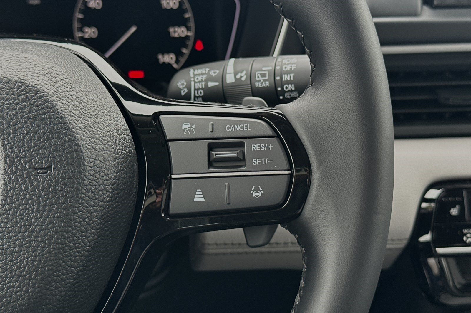 2025 Honda Pilot Touring photo 27