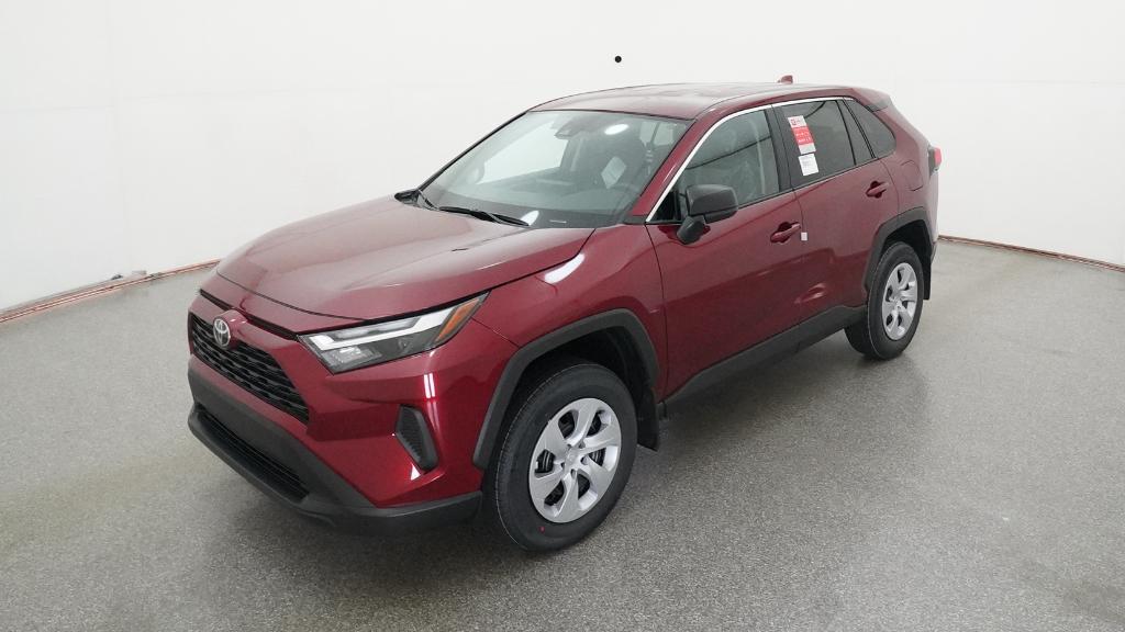 2025 Toyota RAV4 LE's photo