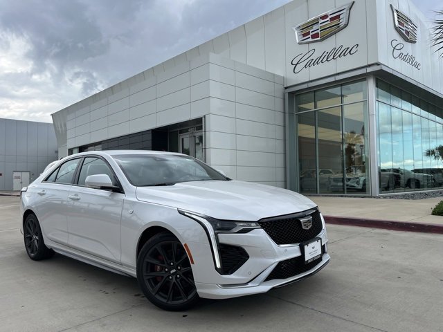 2025 Cadillac CT4