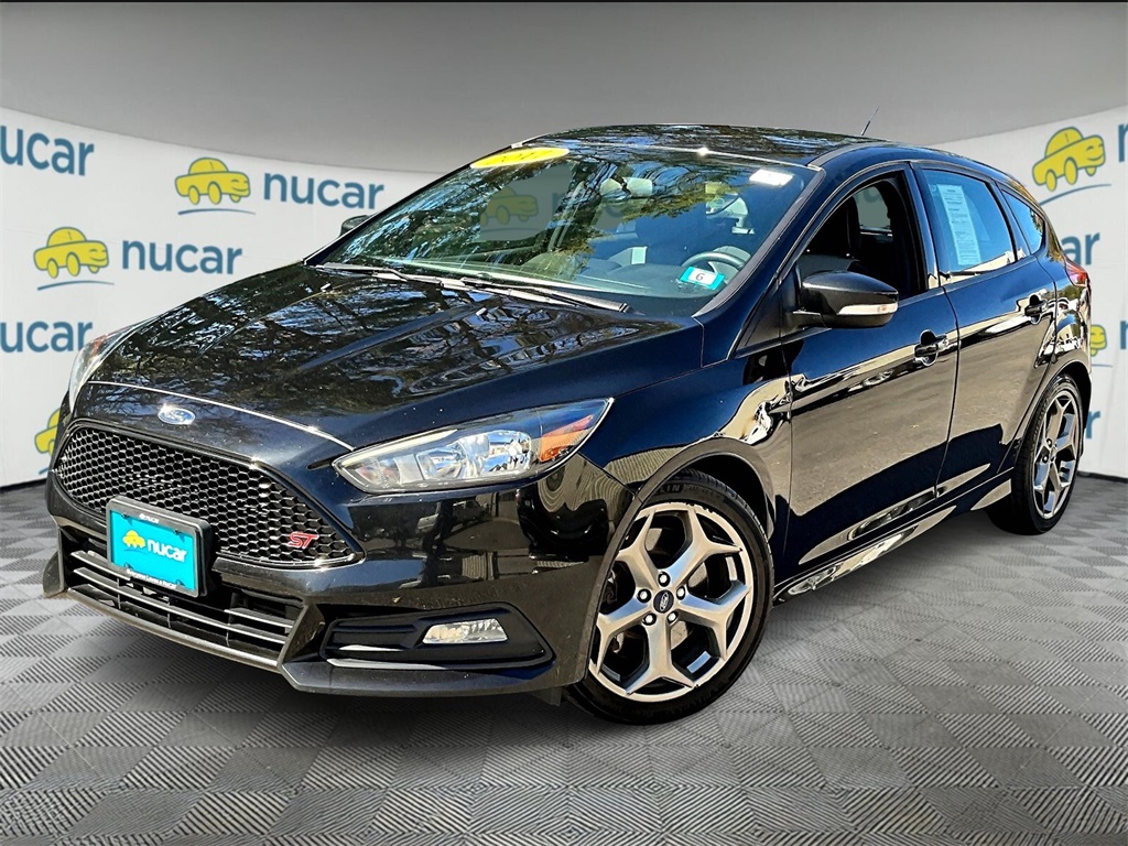 2017 Ford Focus ST photo 3