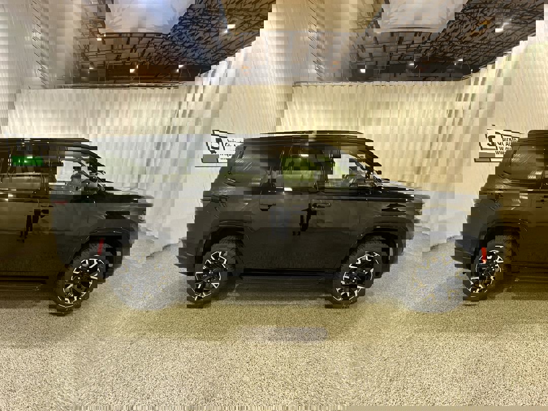 2025 Jeep Wagoneer Series II Overland photo 4