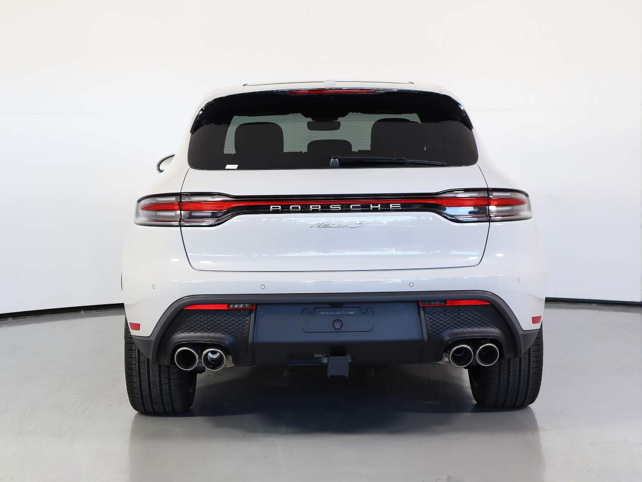 2025 Porsche Macan S photo 6