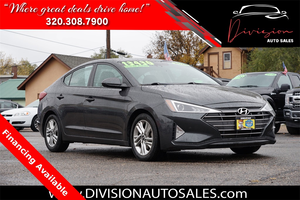 2020 Hyundai Elantra SEL's photo