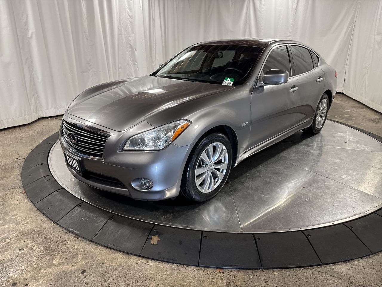 2012 INFINITI M Hybrid's photo