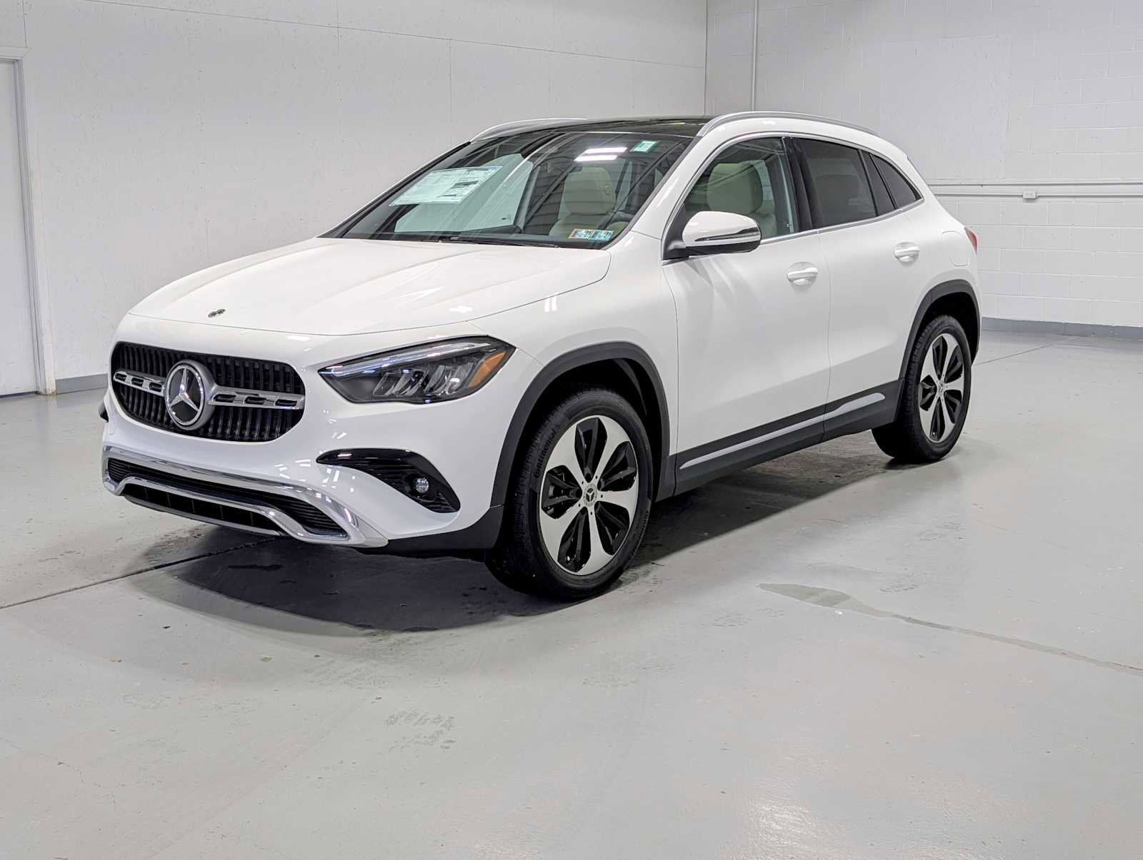 2026 Mercedes-Benz GLA GLA 250's photo