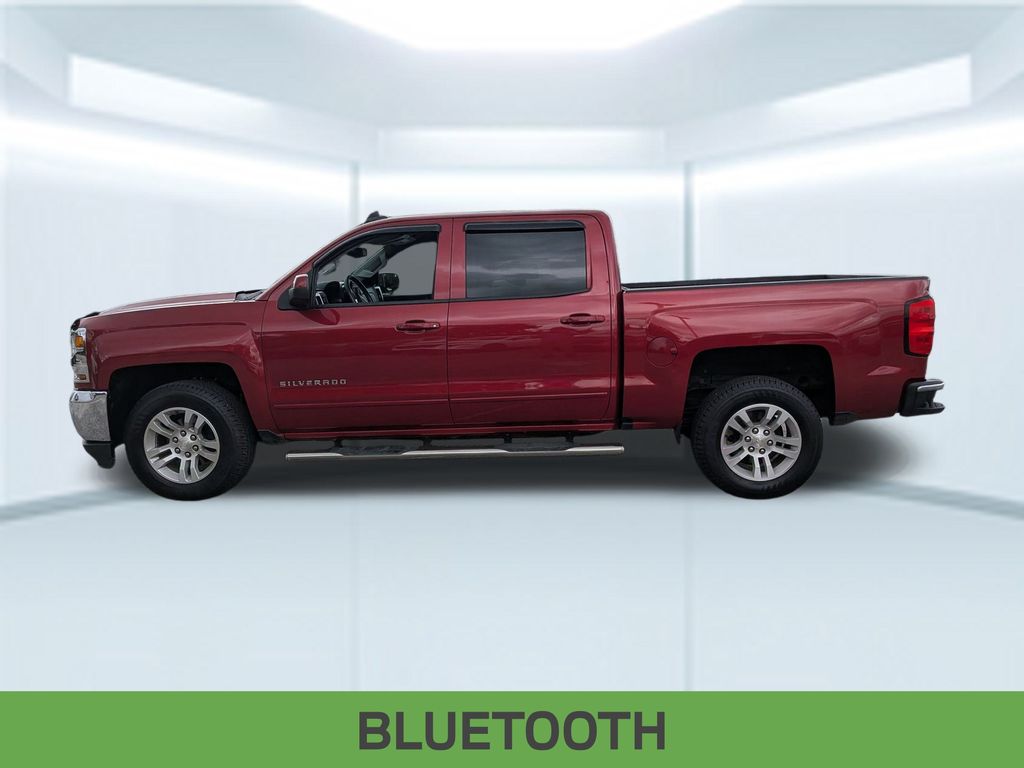 2018 Chevrolet Silverado 1500 LT photo 2