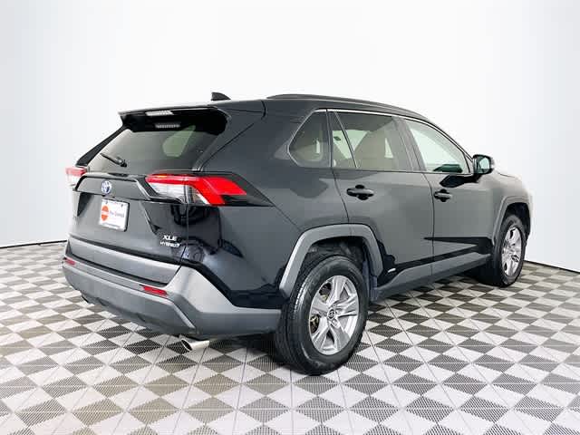 2022 Toyota RAV4 Hybrid XLE photo 7