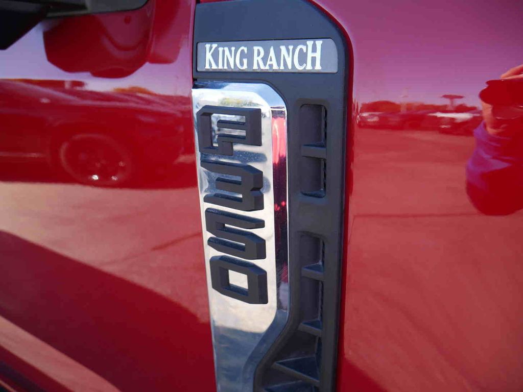 2024 Ford F-350 photo 26