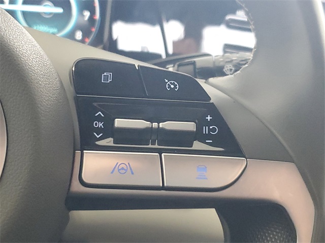 2022 Hyundai Elantra SEL Convenience photo 13