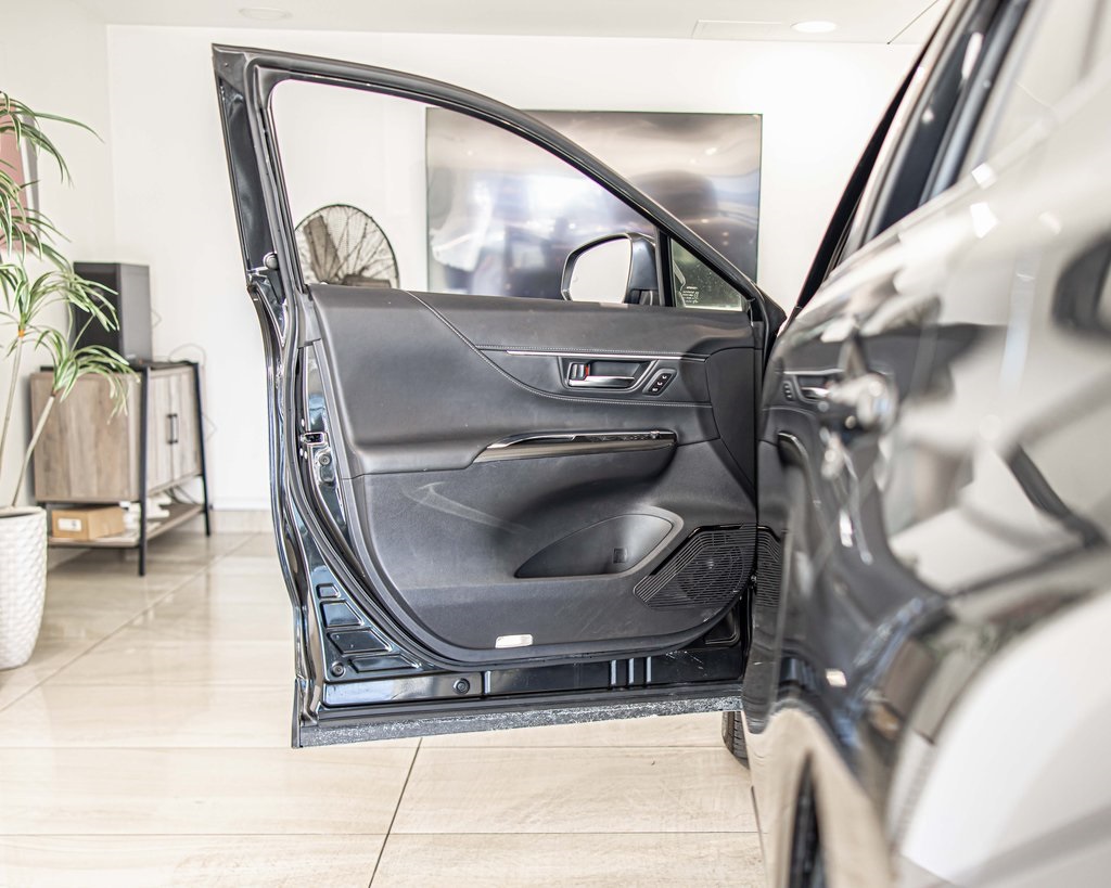 2022 TOYOTA VENZA - Image 31