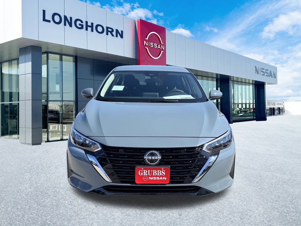 2025 Nissan Sentra SV photo 4