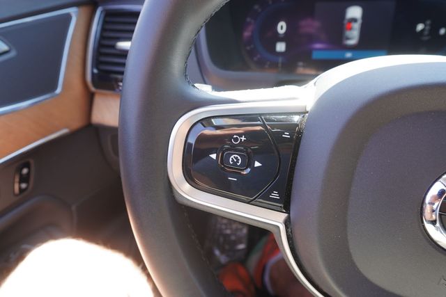 2024 Volvo XC90 Plus photo 33