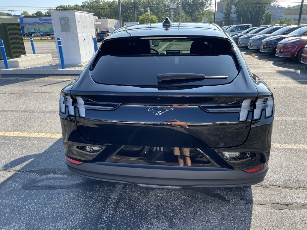 2025 Ford Mustang Mach-E Premium photo 3