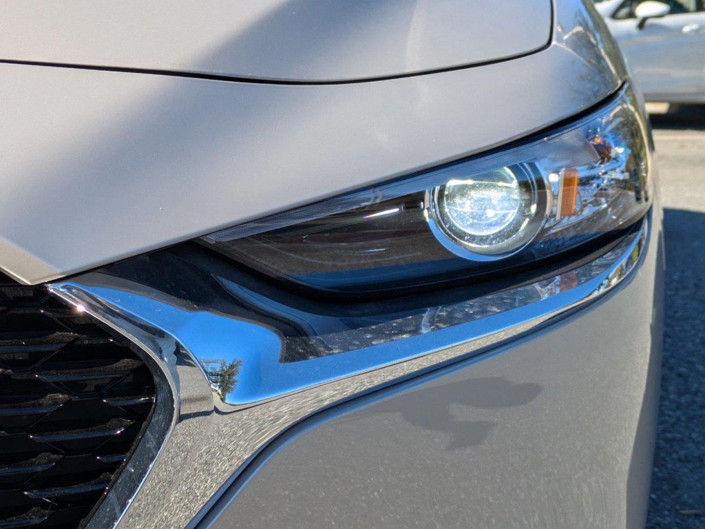 2025 Mazda Mazda3 2.5 s Preferred photo 8