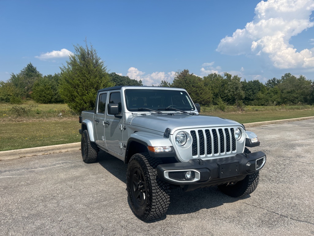 2023 Jeep Gladiator Sport photo 2