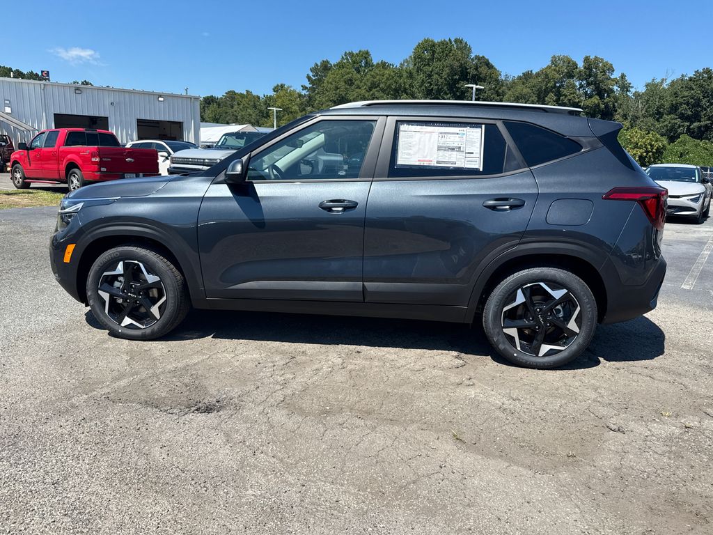 2026 Kia Seltos S photo 6
