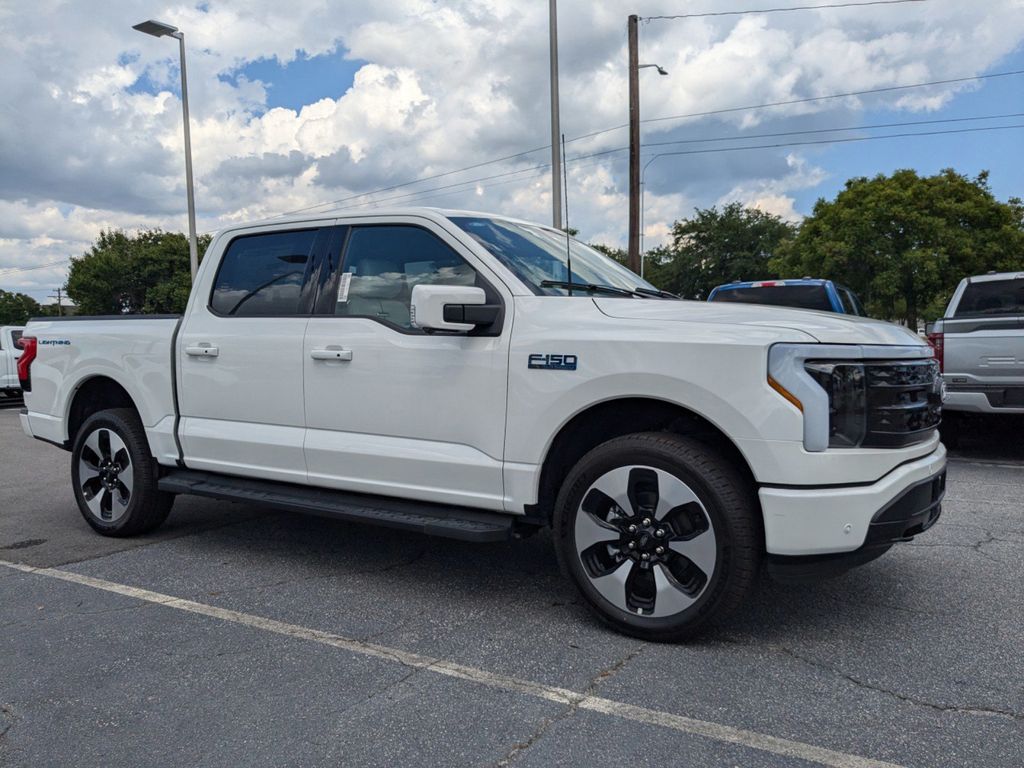 2025 Ford F-150 Lightning Platinum photo 2