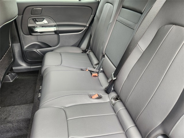 2026 Mercedes Benz GLB 250 4MATIC photo 11